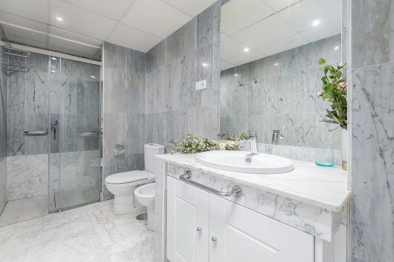 דירות מארבלה Beautiful 2 Bed Playas Del Duque + Parking Rdr294
