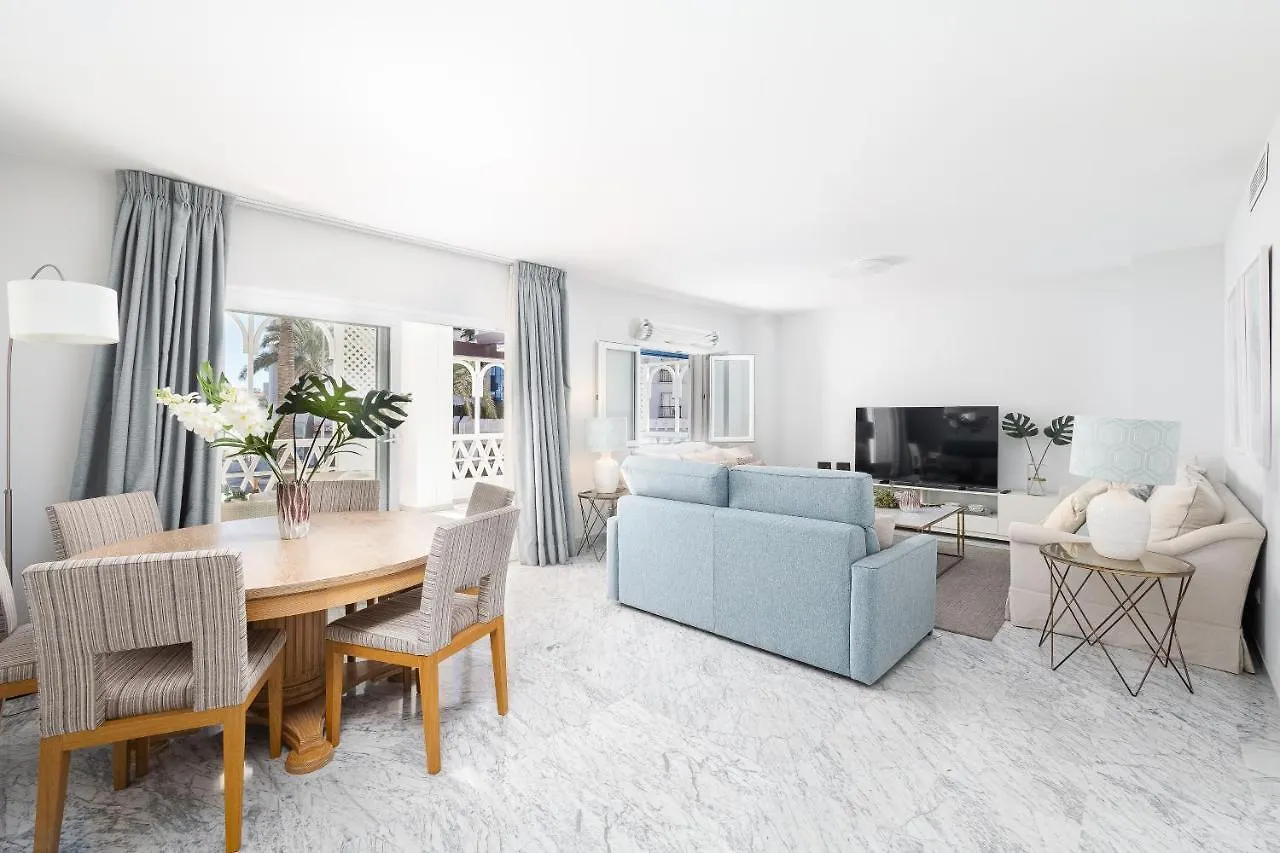 דירות מארבלה Beautiful 2 Bed Playas Del Duque + Parking Rdr294